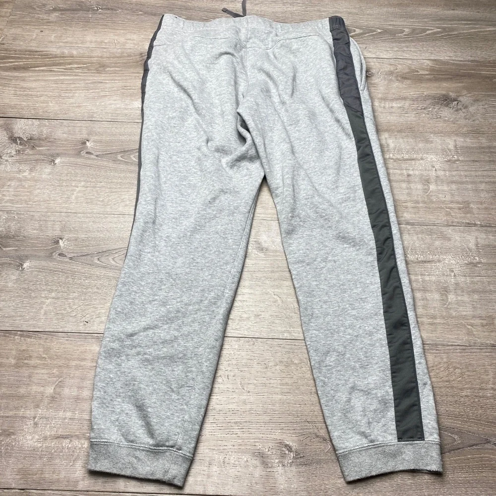 Nike Pants Sportswear Primary Fleece Joggers Mens L Gray Cotton Blend CT9758-063